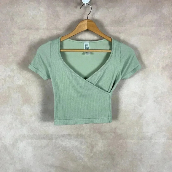 Olive Rib-Knit Surplice Crop Top SMALL/MEDIUM - Picture 3 of 8
